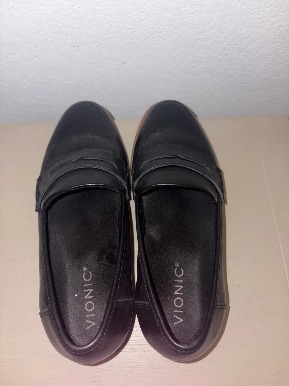 Vionic Cheryl II Women's Slip On Black Leather Penny Loafer Women’s 6